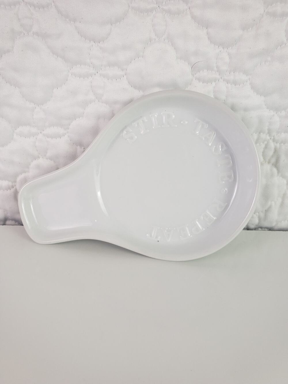 Fitz & Floyd Everyday White STIR TASTE REPEAT Porcelain Spoon Rest White